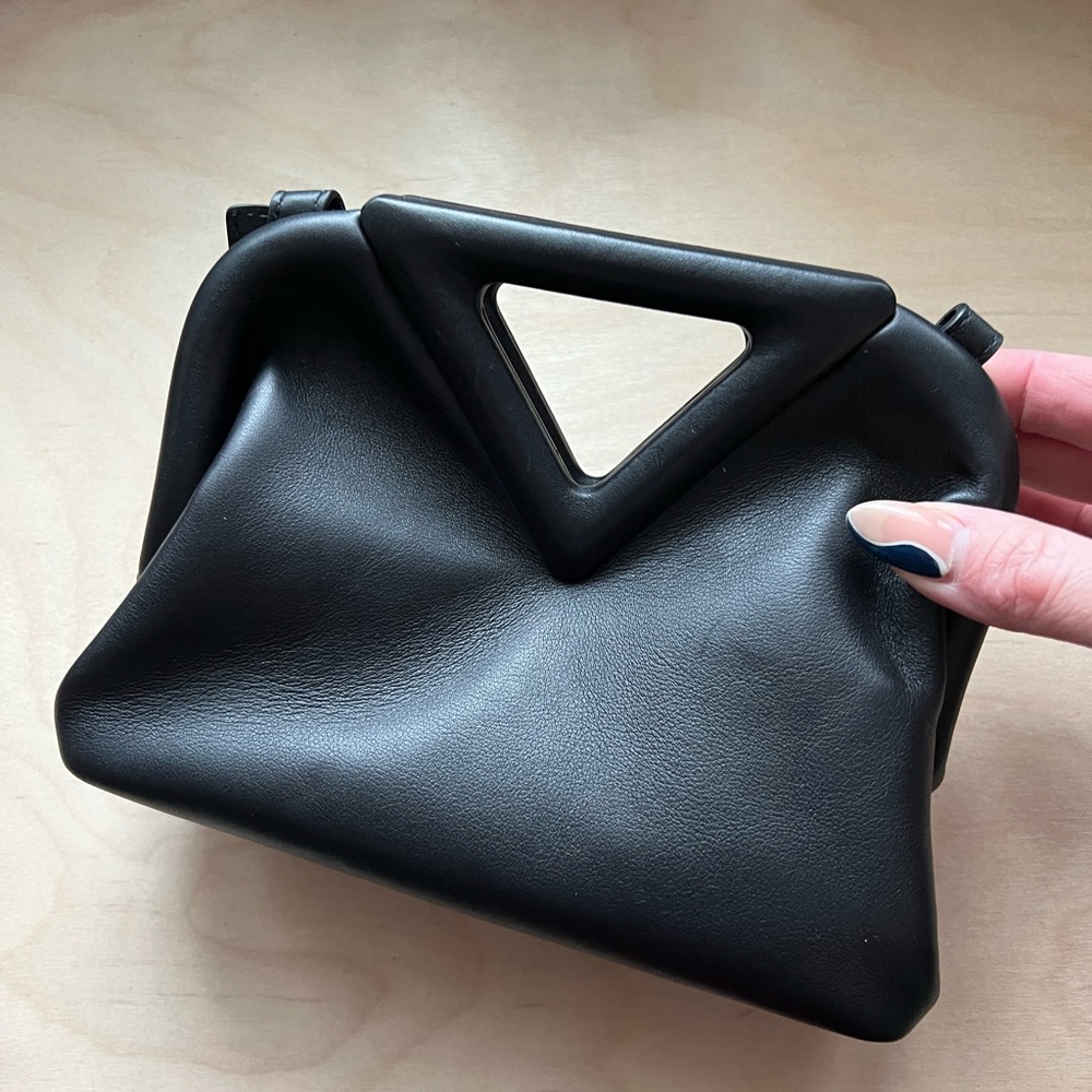 ✨SALE ✨Bottega Veneta Point bag ✨SALE ✨ - Picture 4 of 14